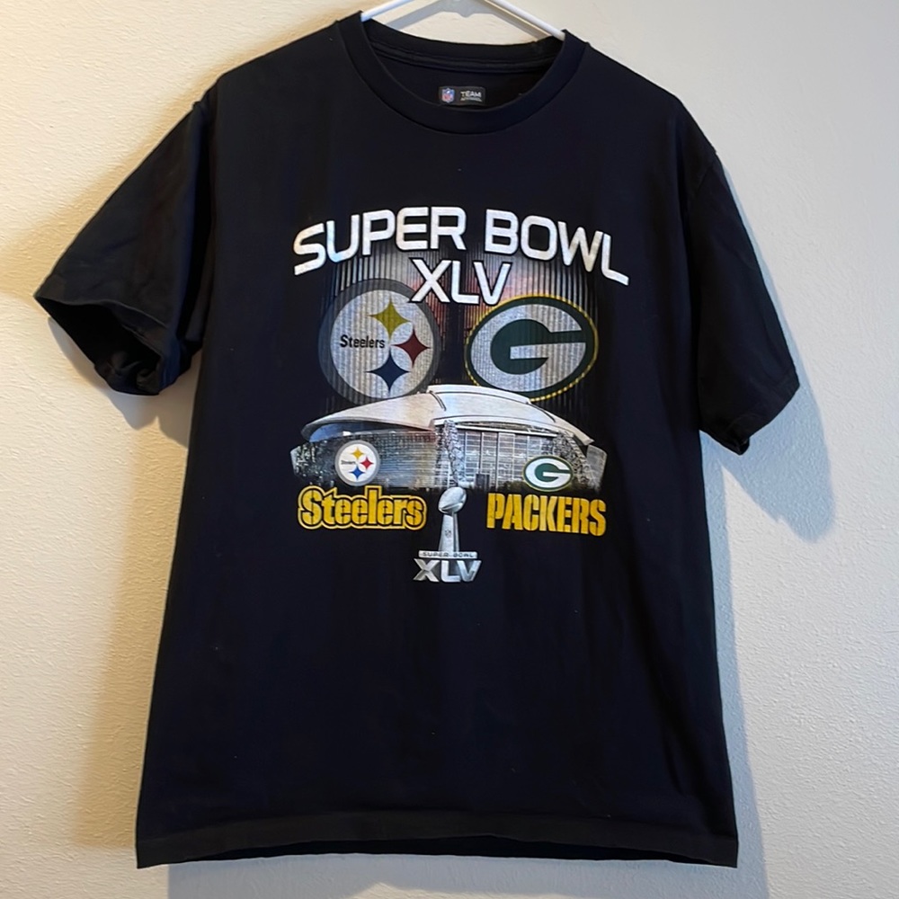 Vintage Black Super-Bowl Tee Shirt. Very Good Condition. XLV. Size M.